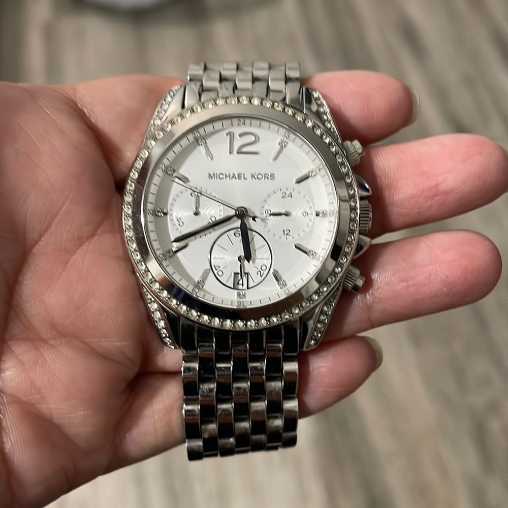 MICHAEL KORS SILVER WATCH
